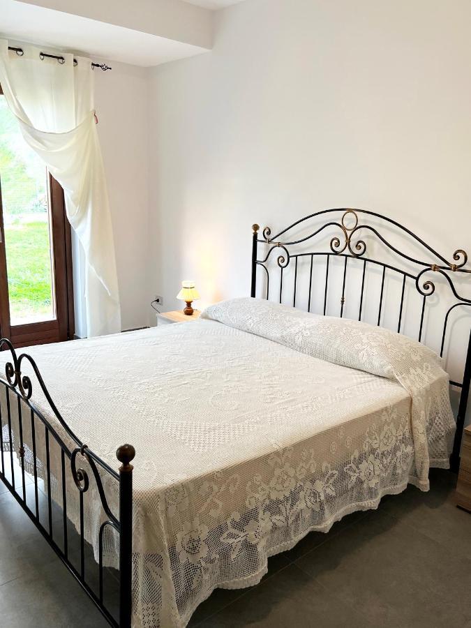 Country Holidays Residence Санта-Марія-ді-Кастеллабате Екстер'єр фото