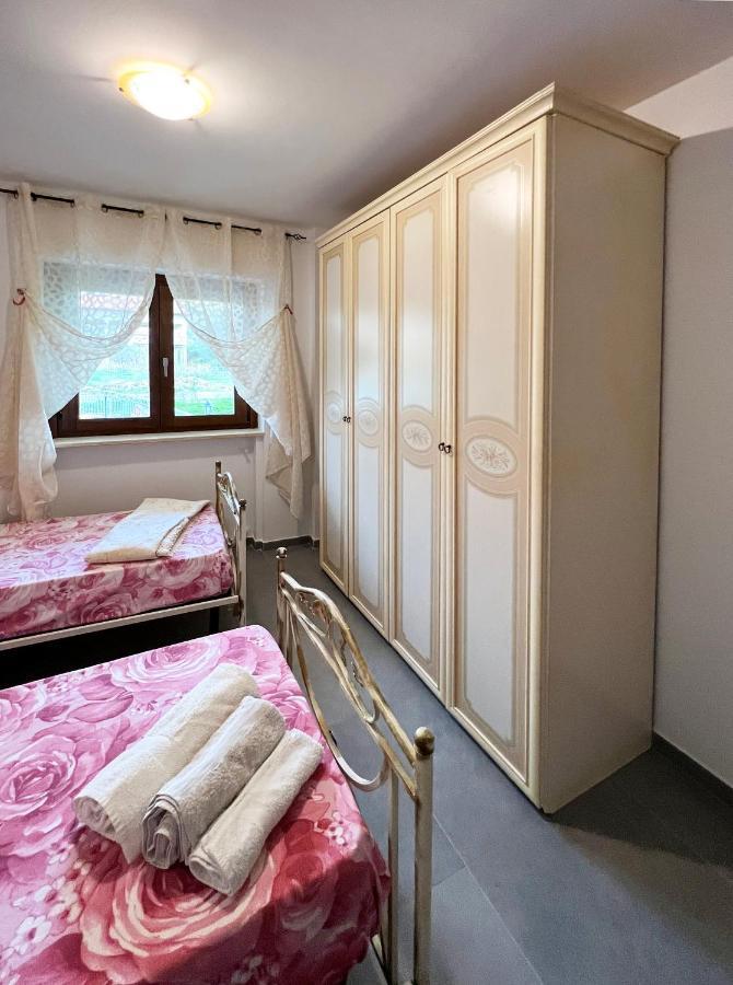 Country Holidays Residence Санта-Марія-ді-Кастеллабате Екстер'єр фото