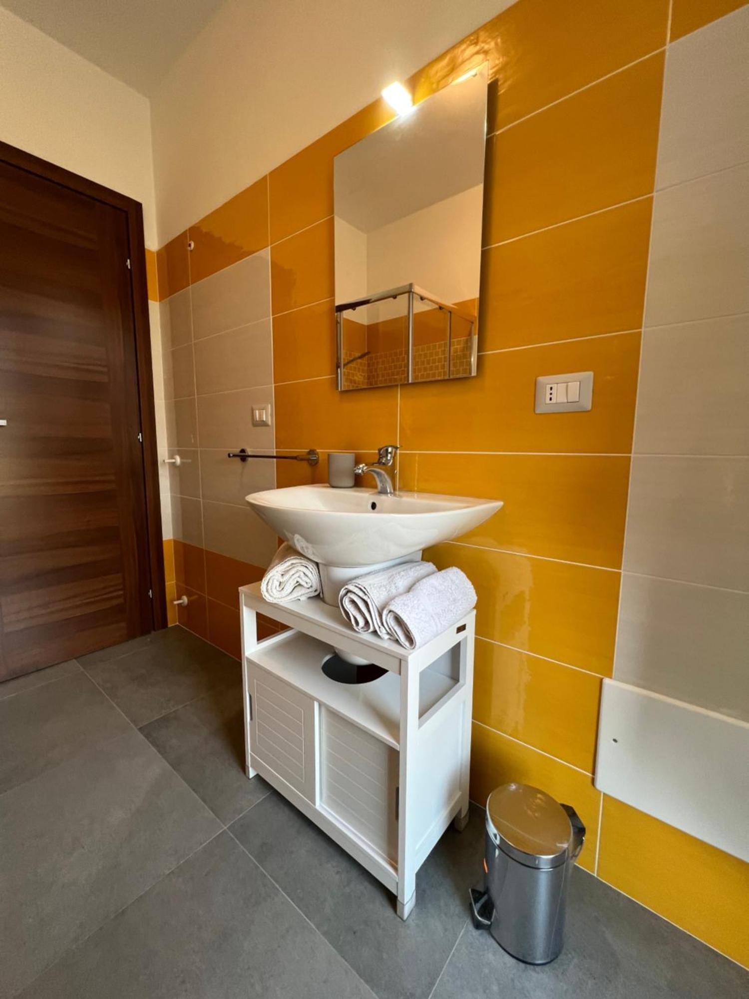 Country Holidays Residence Санта-Марія-ді-Кастеллабате Екстер'єр фото